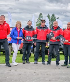 Przekazanie nowych karetek dla GOPR